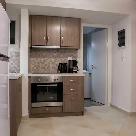 아파트 House, Kolchidos, Ampelokipoi Metro,